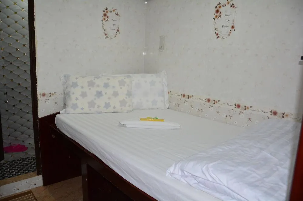 Everest Hostel Hong Kong Guest house