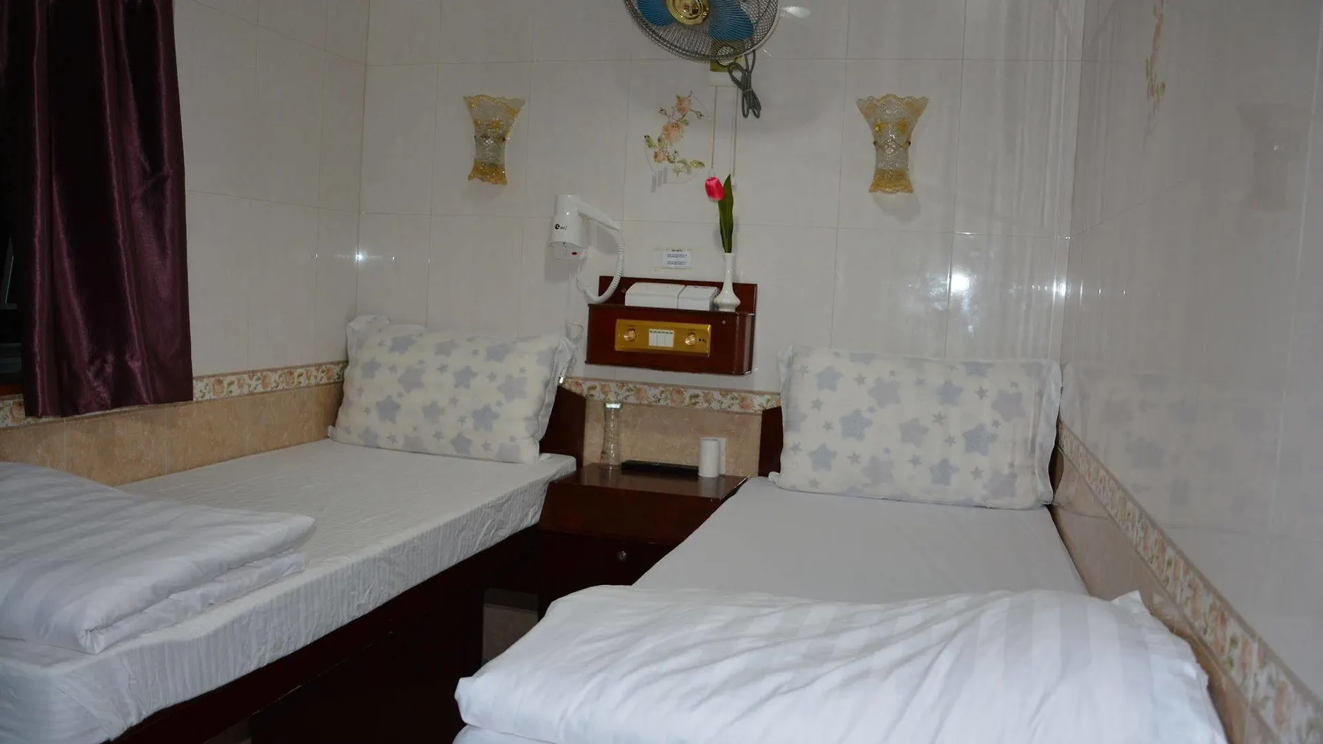 Everest Hostel Hong Kong Guest house