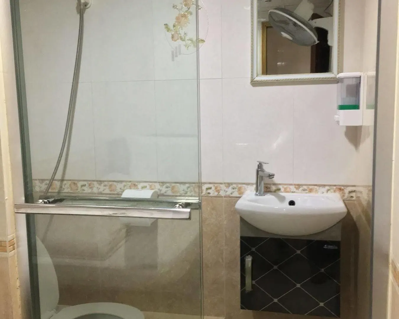 Everest Hostel Hong Kong