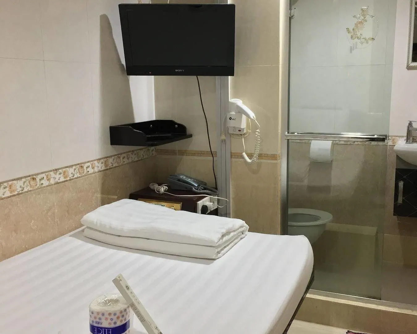 Everest Hostel Hong Kong China