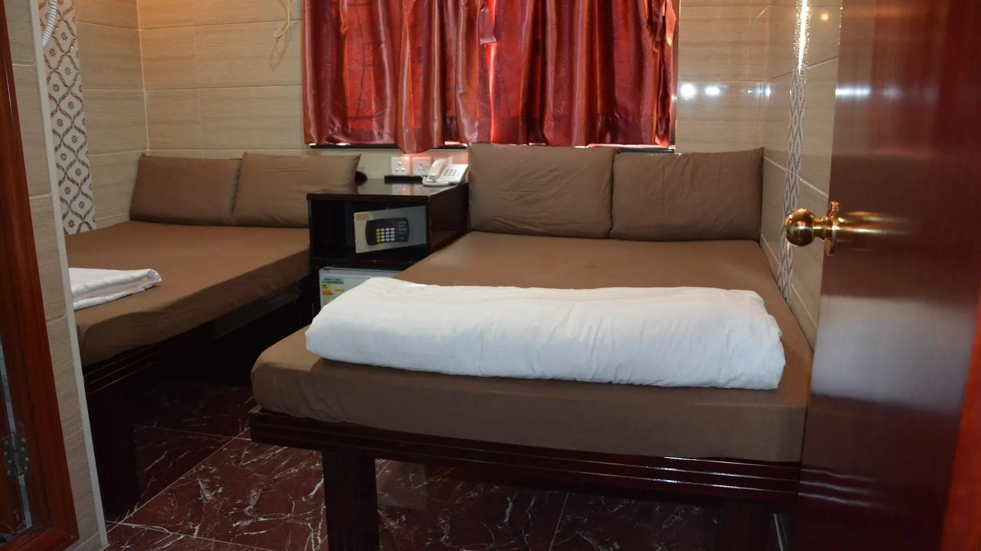 Everest Hostel Hong Kong